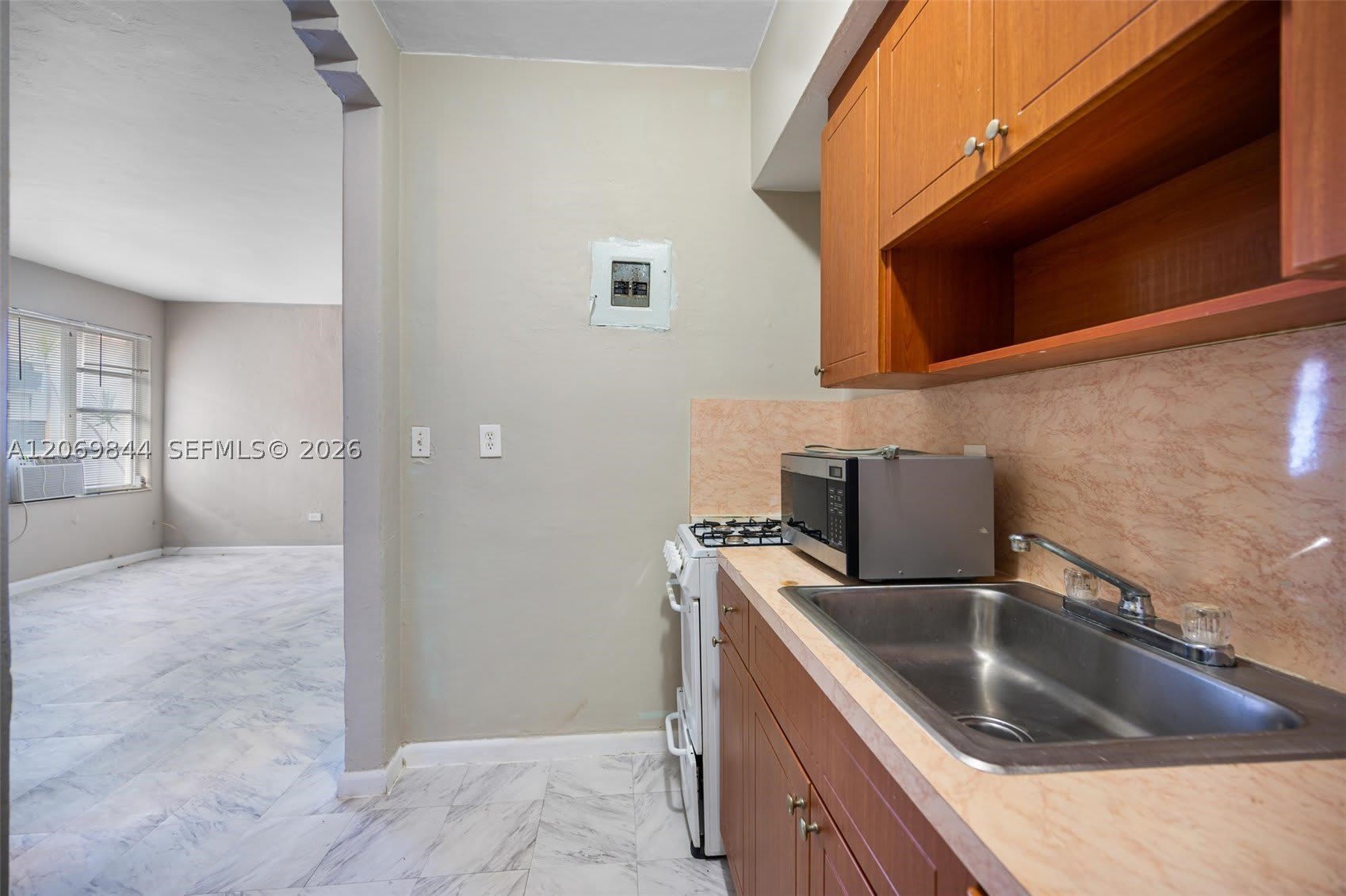 825 Alton Rd – photo 4