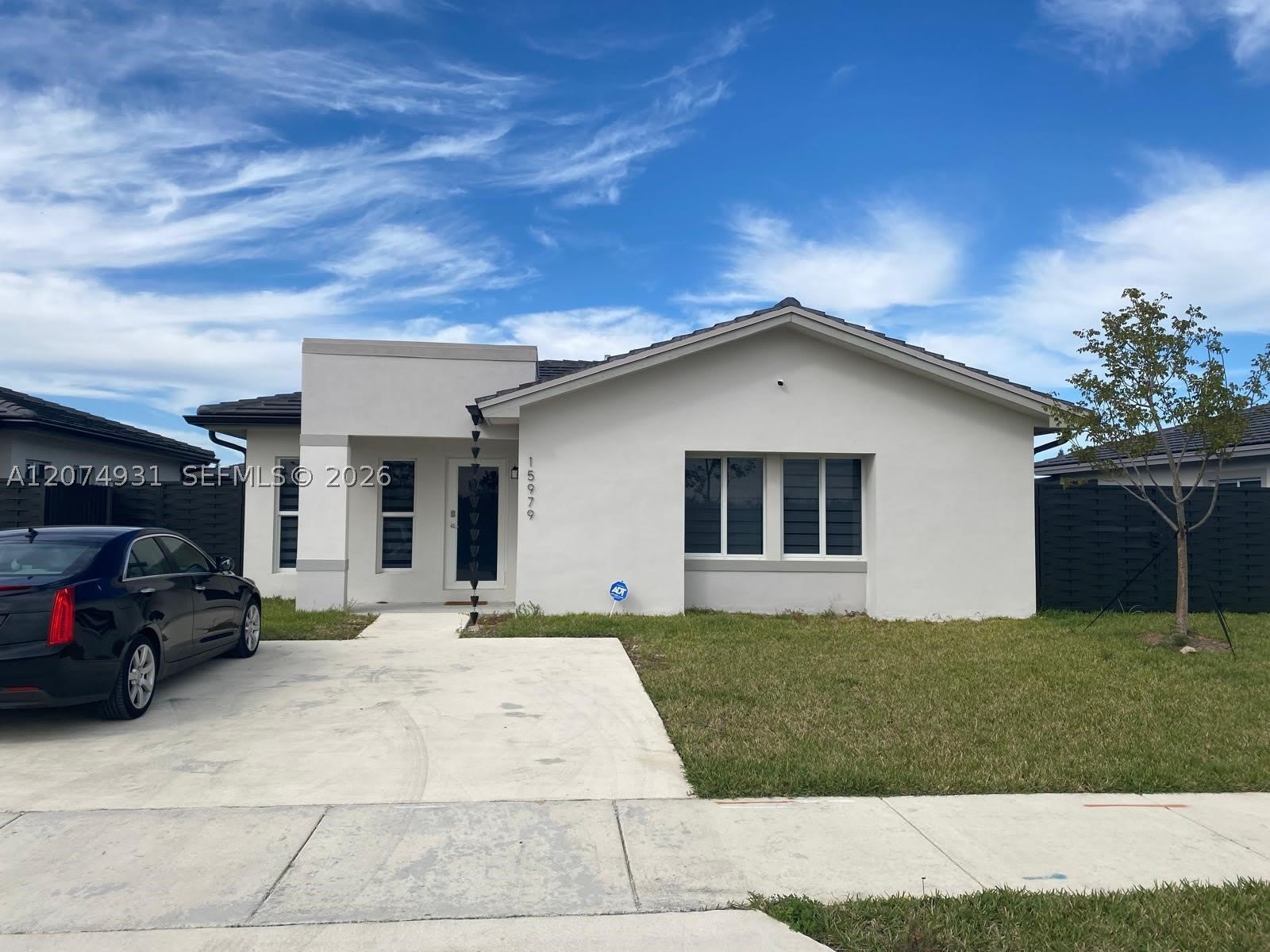 15979 SW 308th St – photo 1