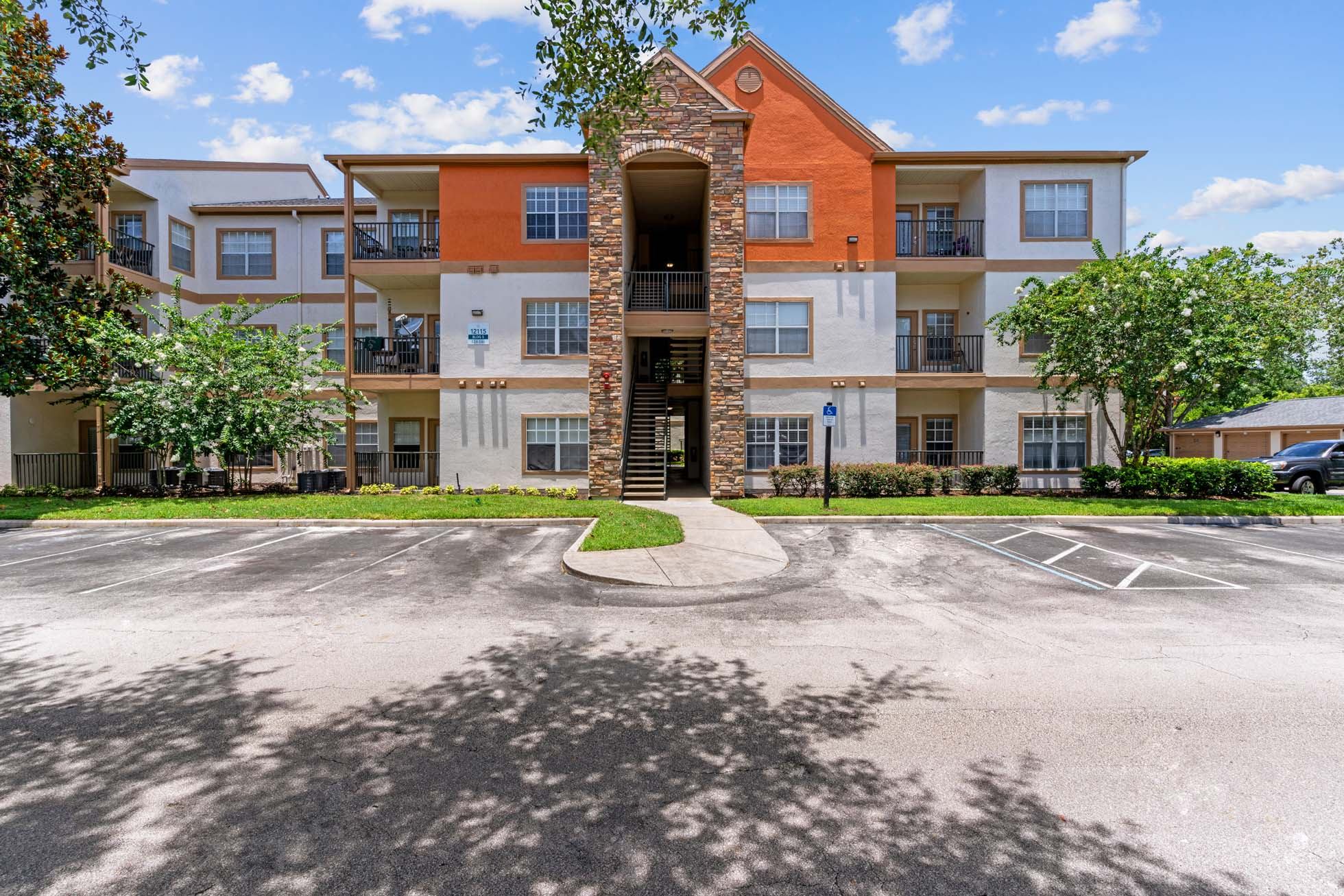 The Monaco at Waterford Lakes – photo 2