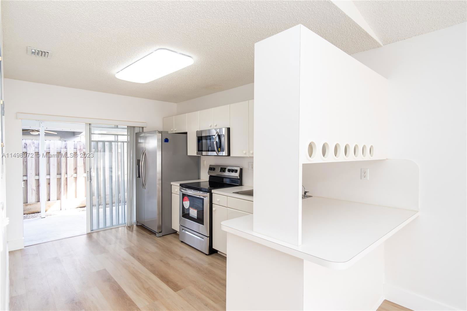 9173 NW 120th Ter – photo 5