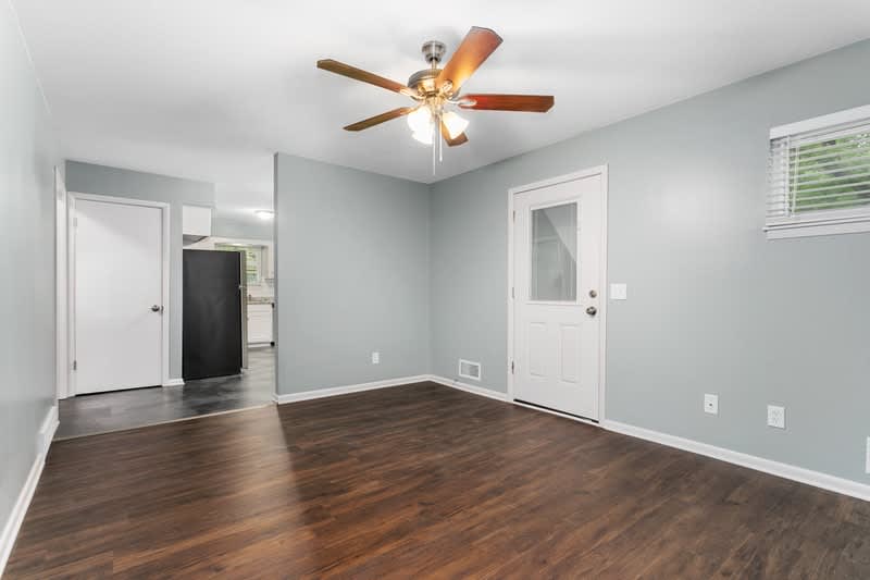 10219 W 53Rd St – photo 3