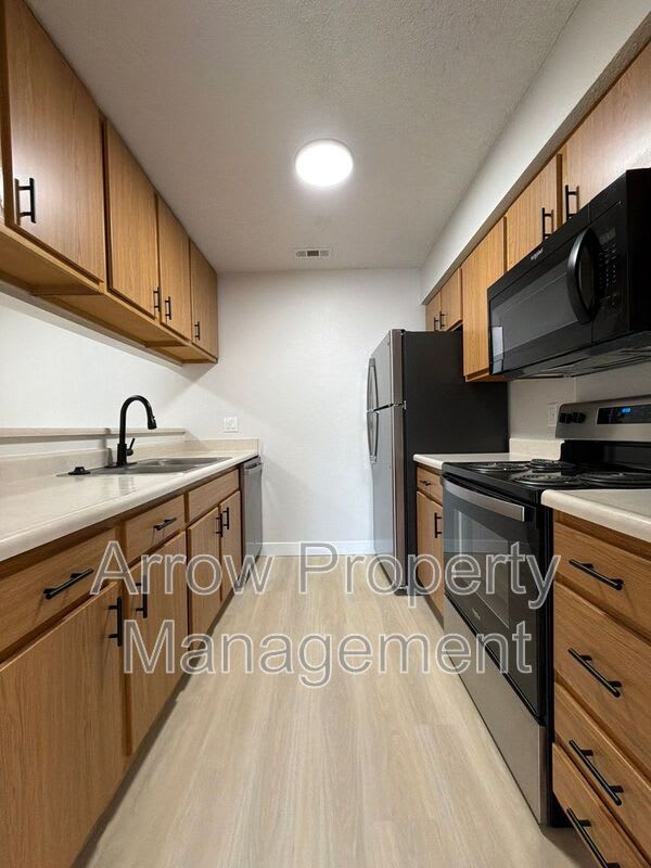 2384 North 44th Street – photo 2