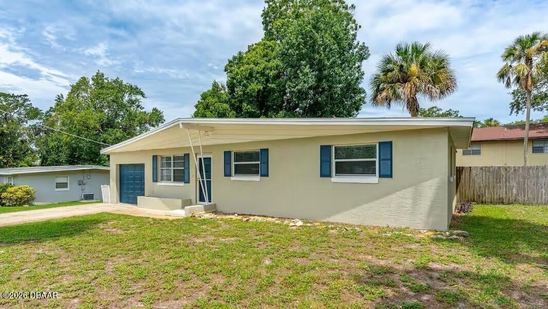 328 Slayton Avenue – photo 1