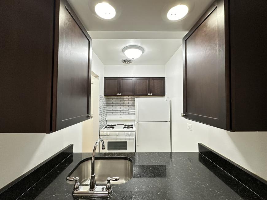 6828 Sheridan – photo 4