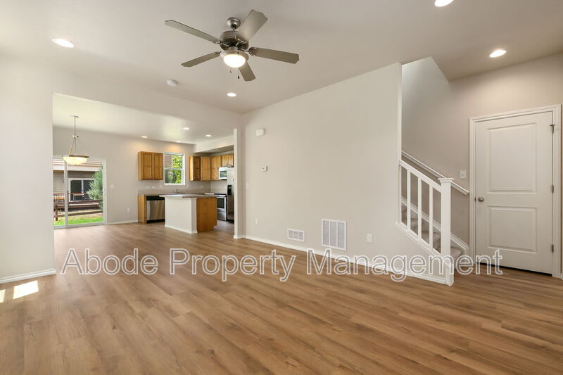 347 Kalkaska Court – photo 3