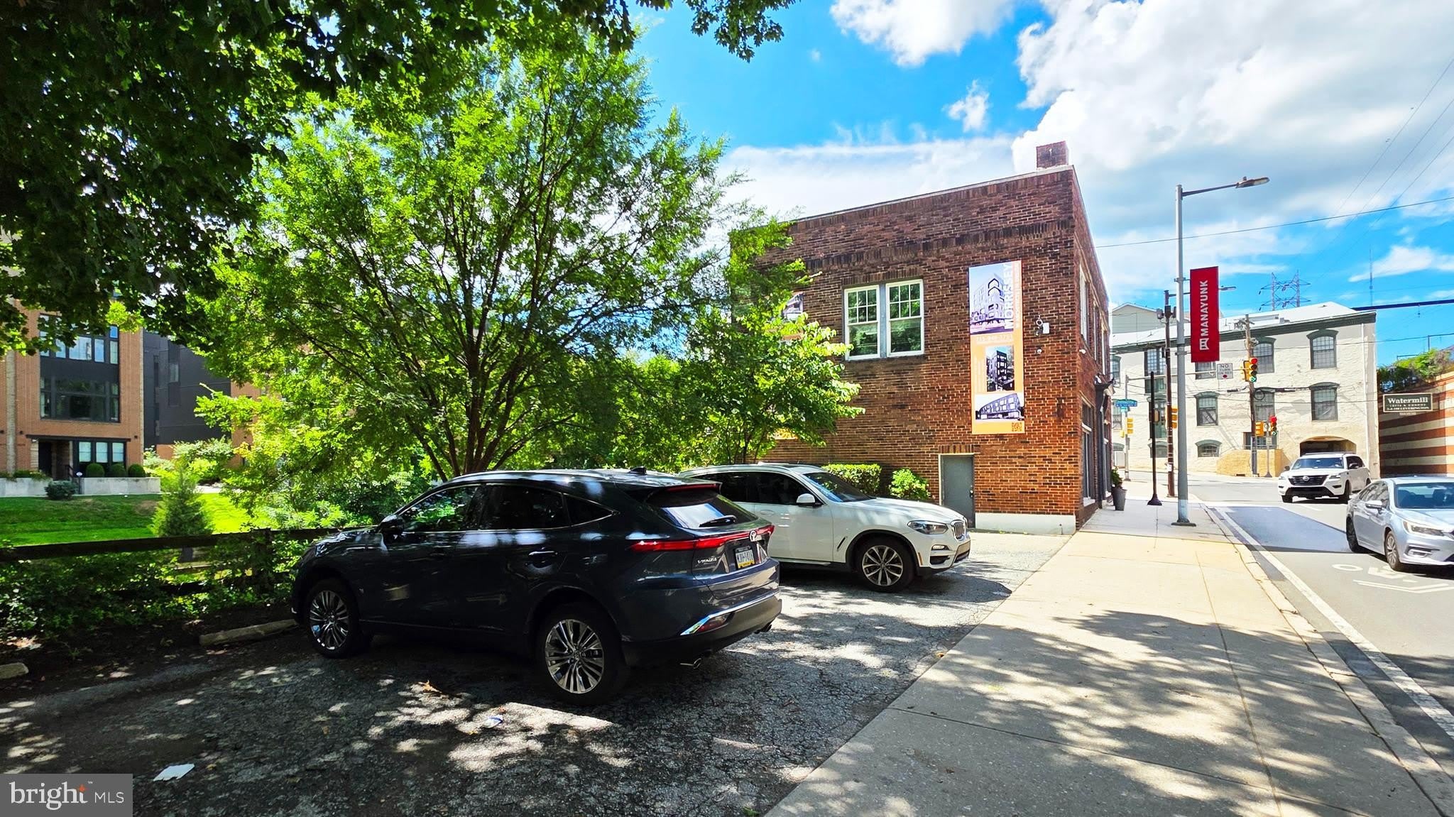 4590 MAIN Street – photo 5