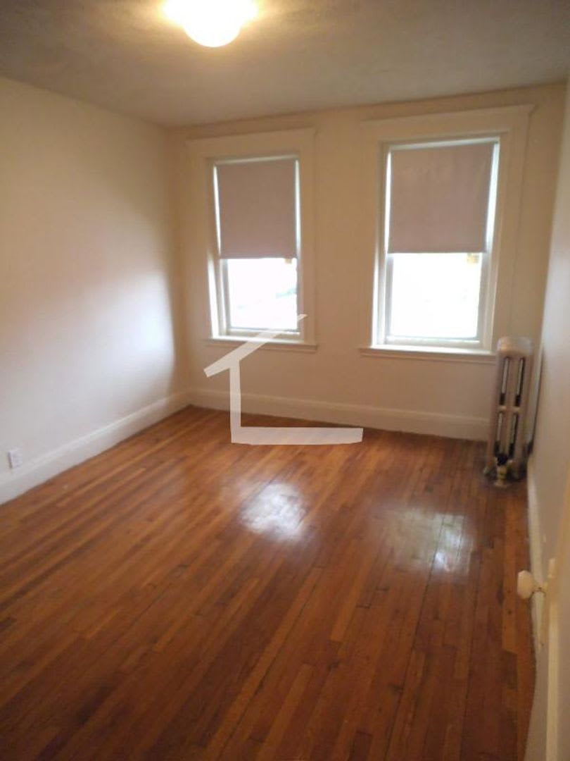 Gorgeous Allston 1 Bed Available 9/1/26 – photo 3
