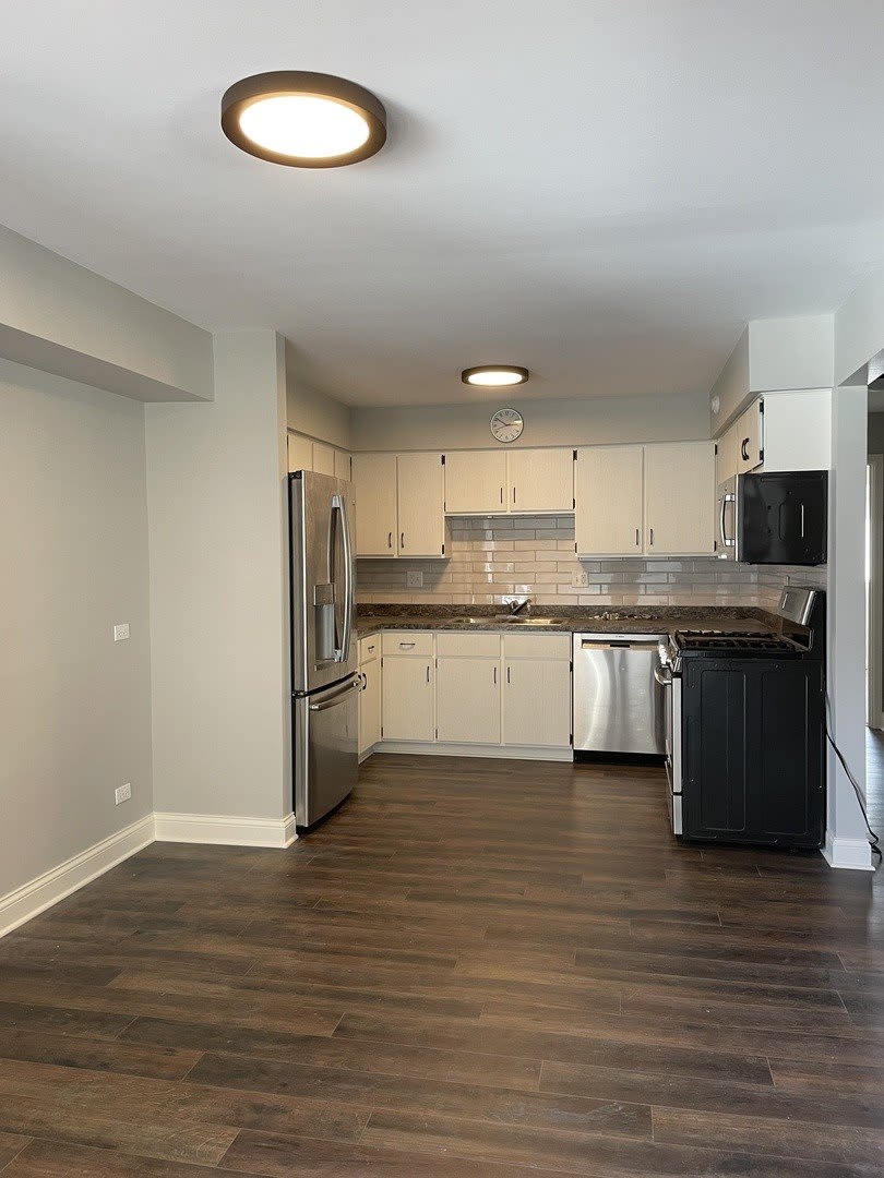 129 W Quincy Street – photo 5