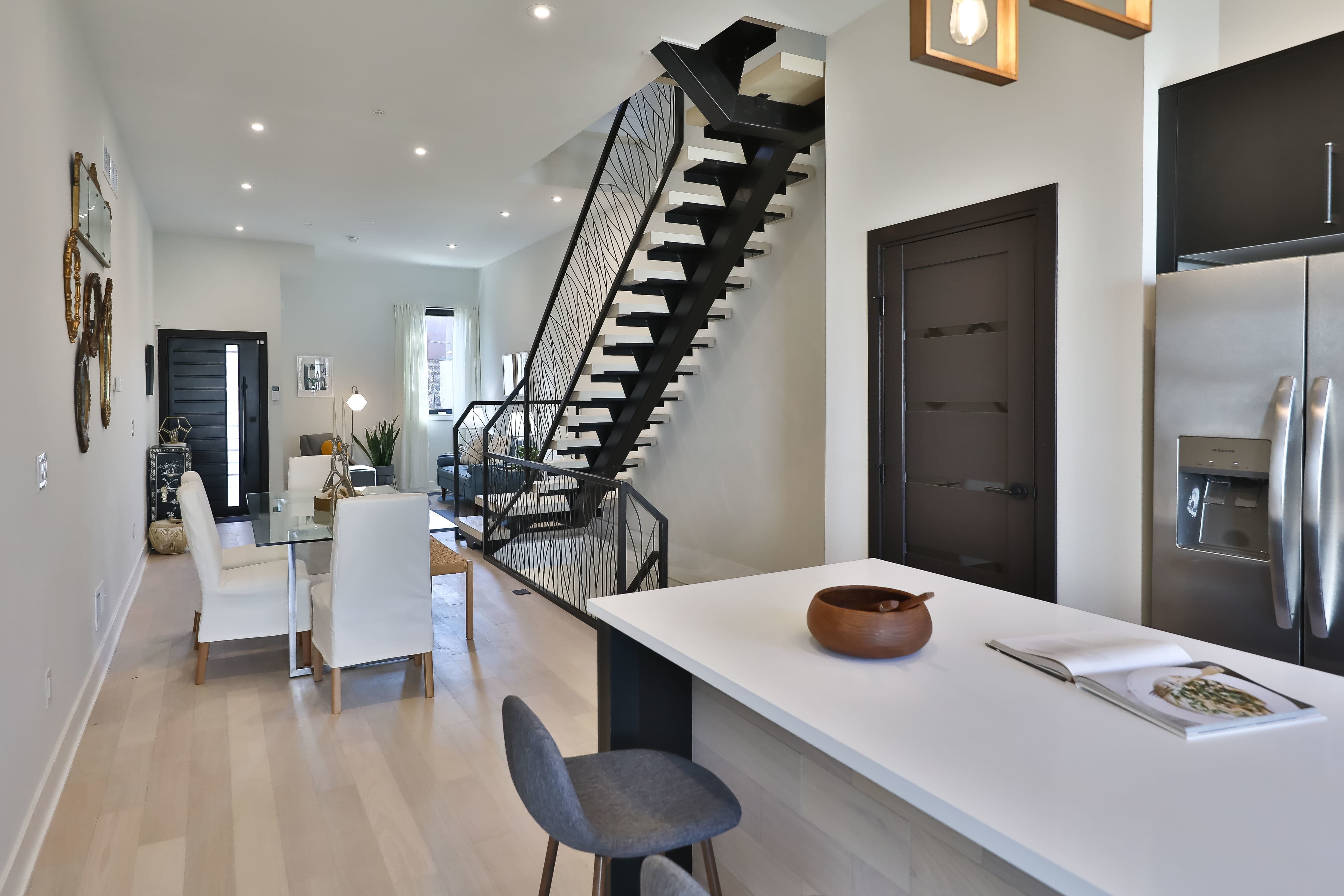 2541 Turner St – photo 2