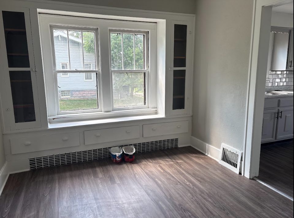 975 Corwin Avenue – photo 4