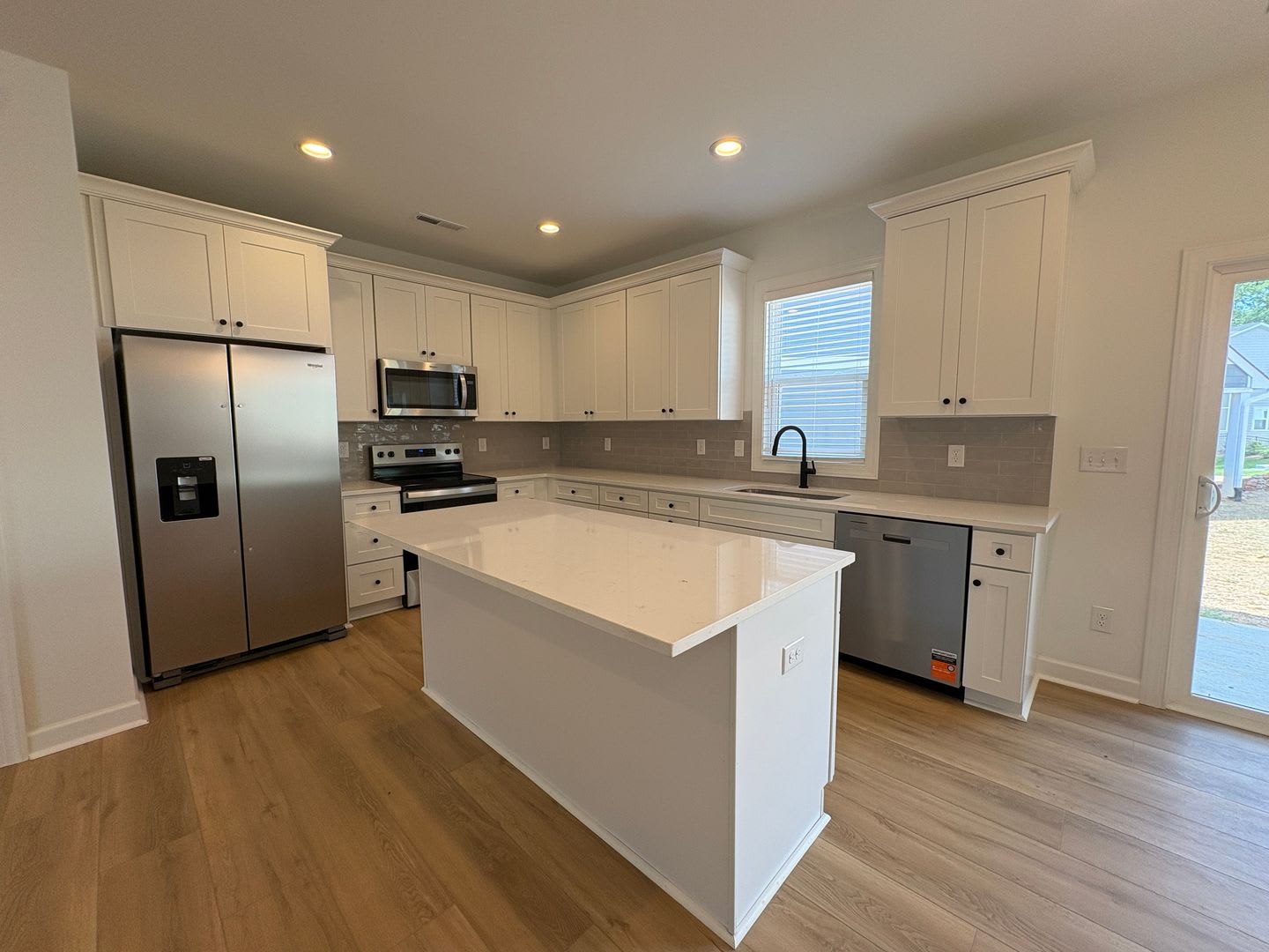 Multiple Brand New Townhouses Near Uptown!! – photo 1