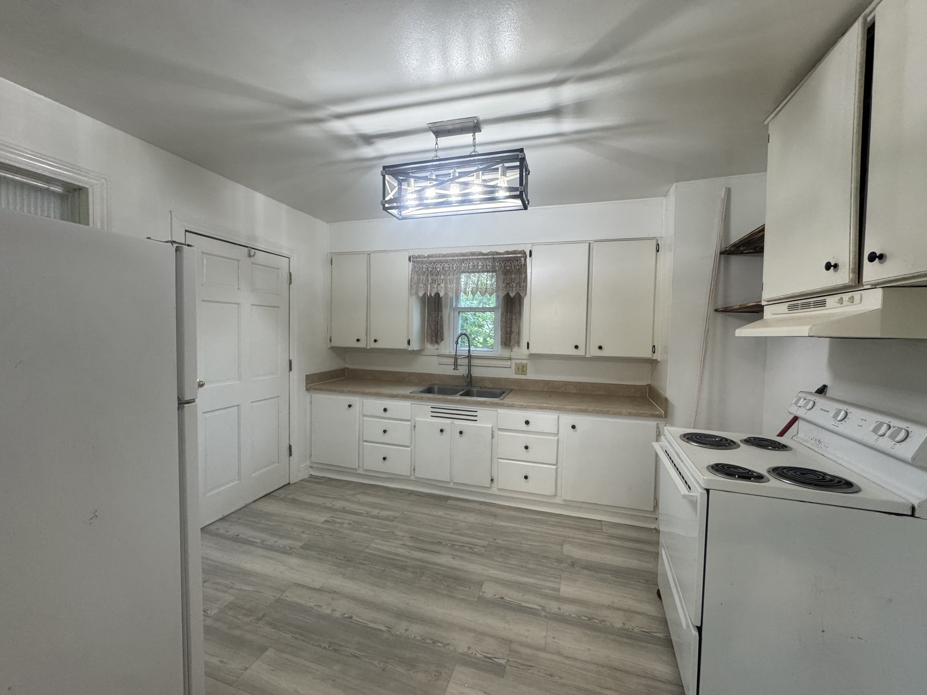 2715 w 48th st – photo 4