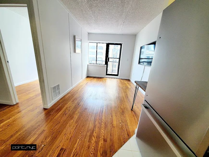 380 w.52 – photo 3