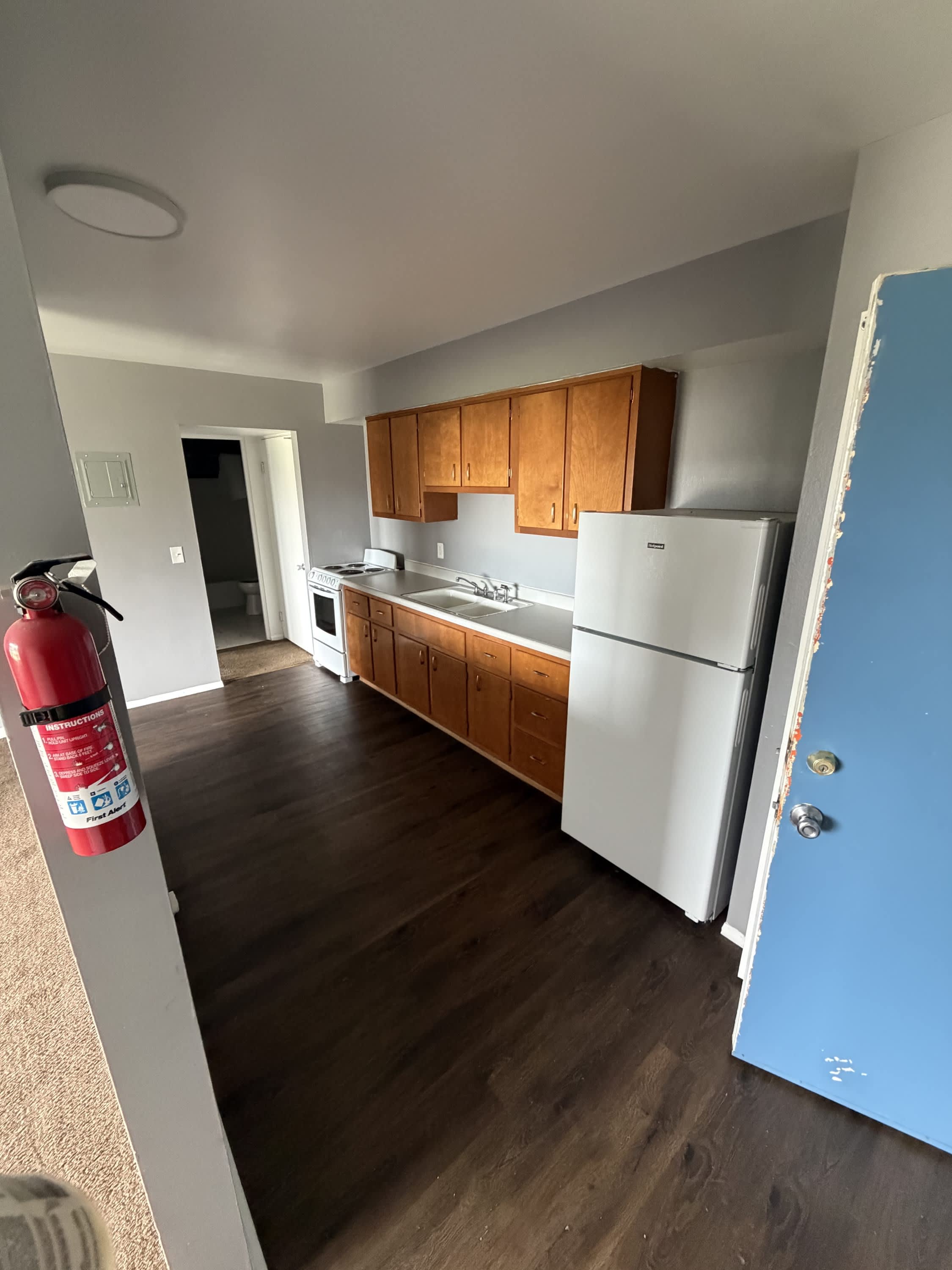 3161 Northwood Ave. – photo 2