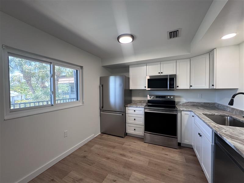 1258 Barbara Dr. #203 – photo 4