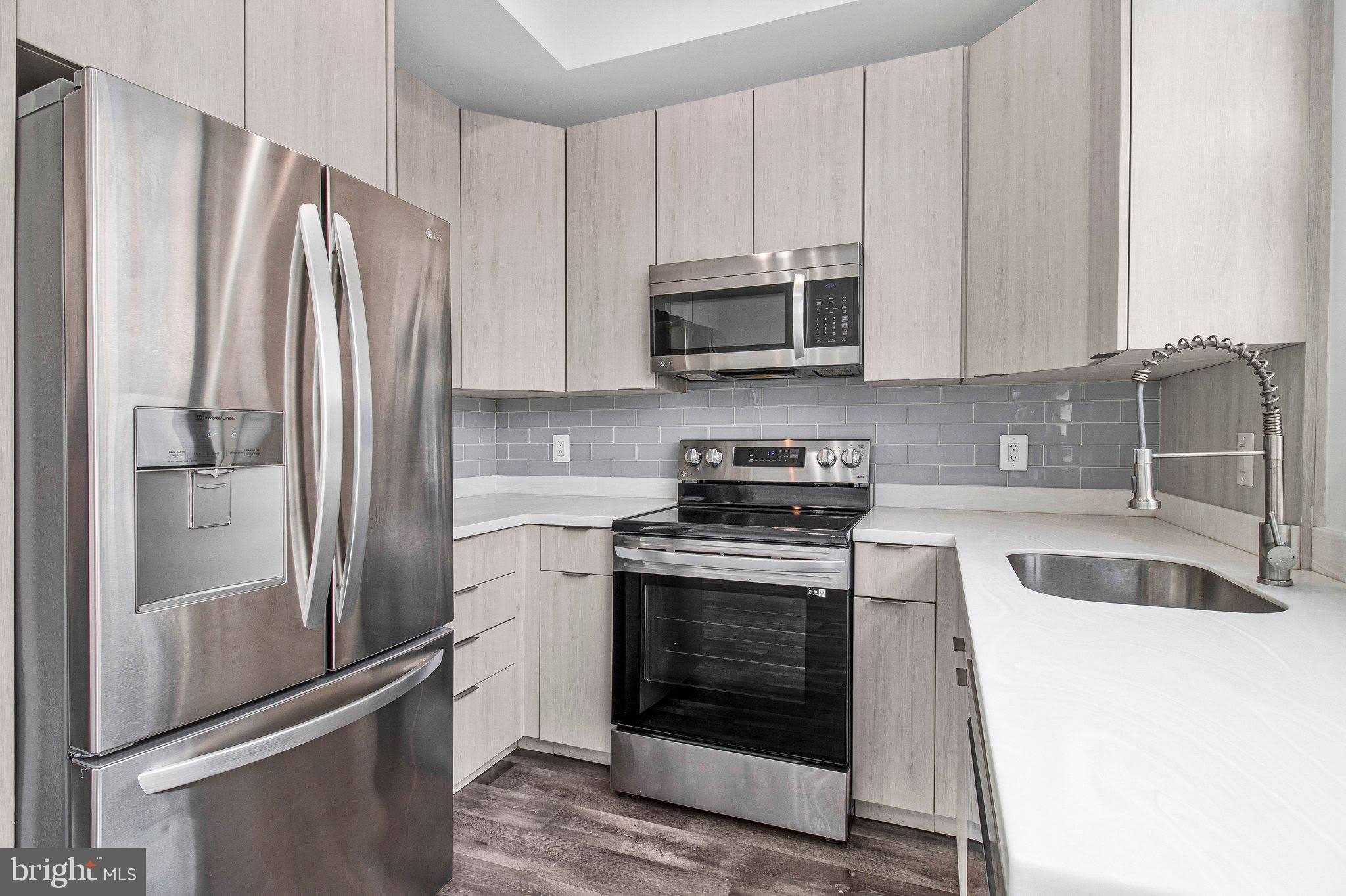 506 H Street NE – photo 2