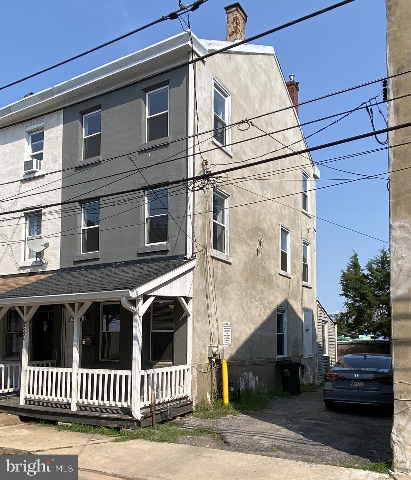 220 PEARL Street – photo 3