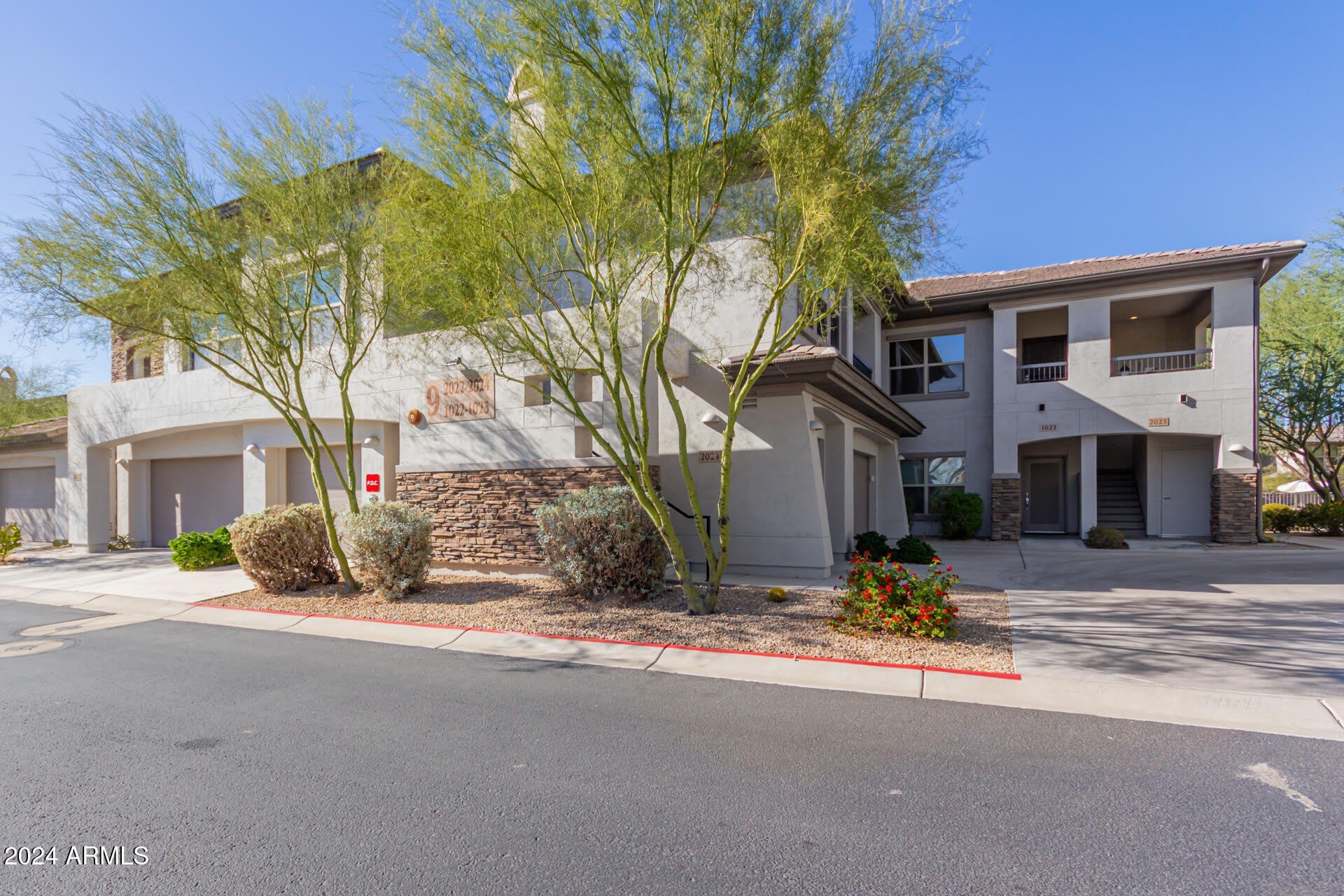 33575 N DOVE LAKES Drive – photo 1