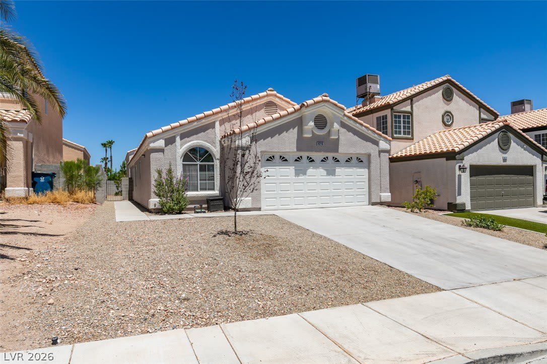 8216 Ogee Drive – photo 2
