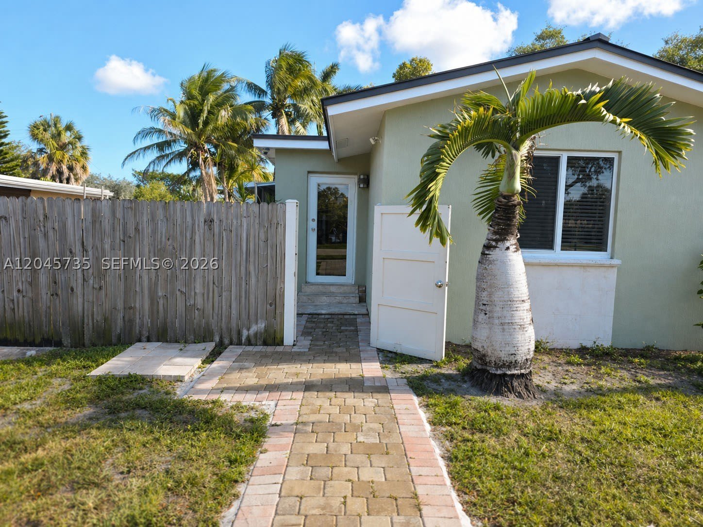 2111 N 26th Ave – photo 5