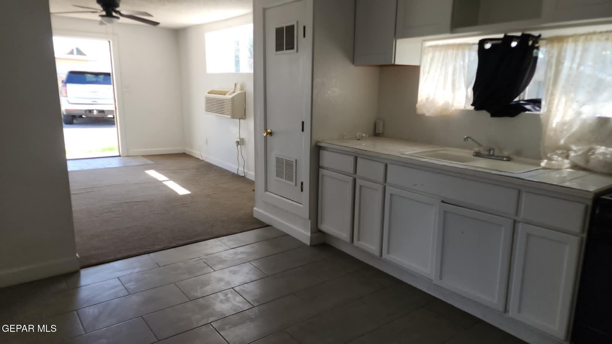 151 N PENDELL Road – photo 3