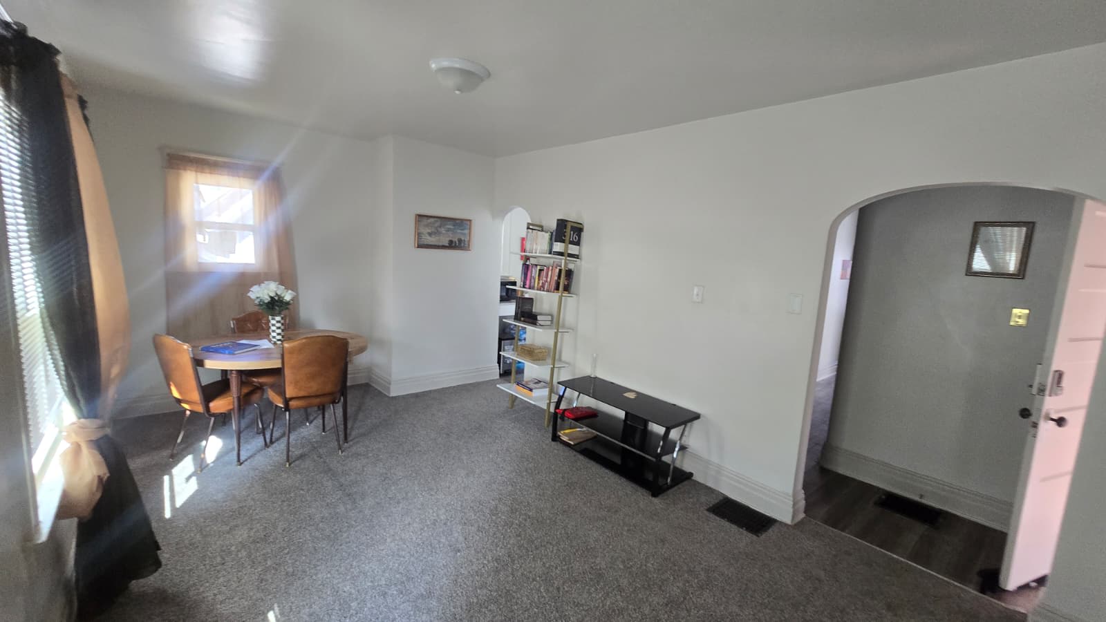 511 West Jefferson Boulevard – photo 4