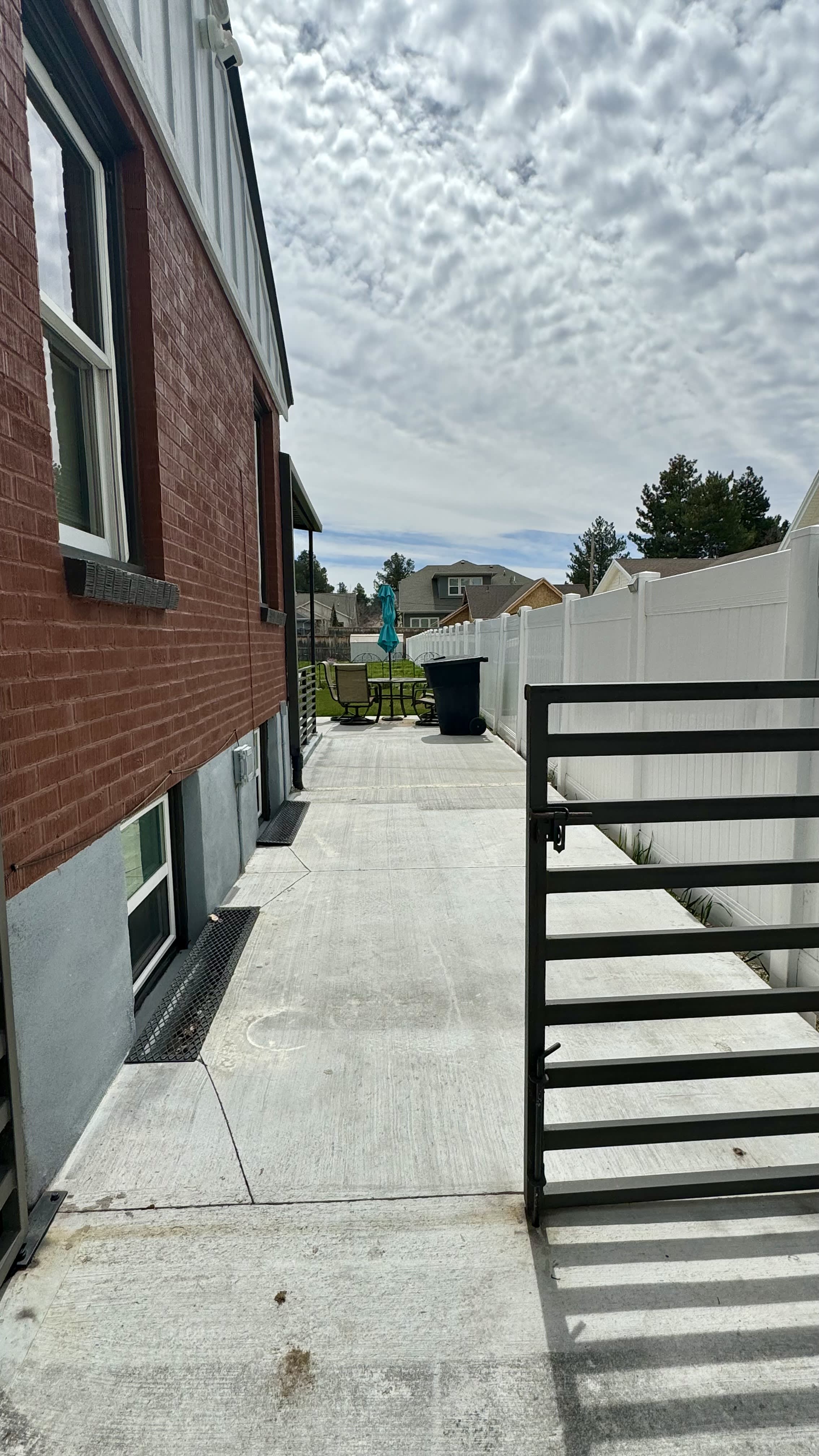 1940 Spring Lane – photo 4