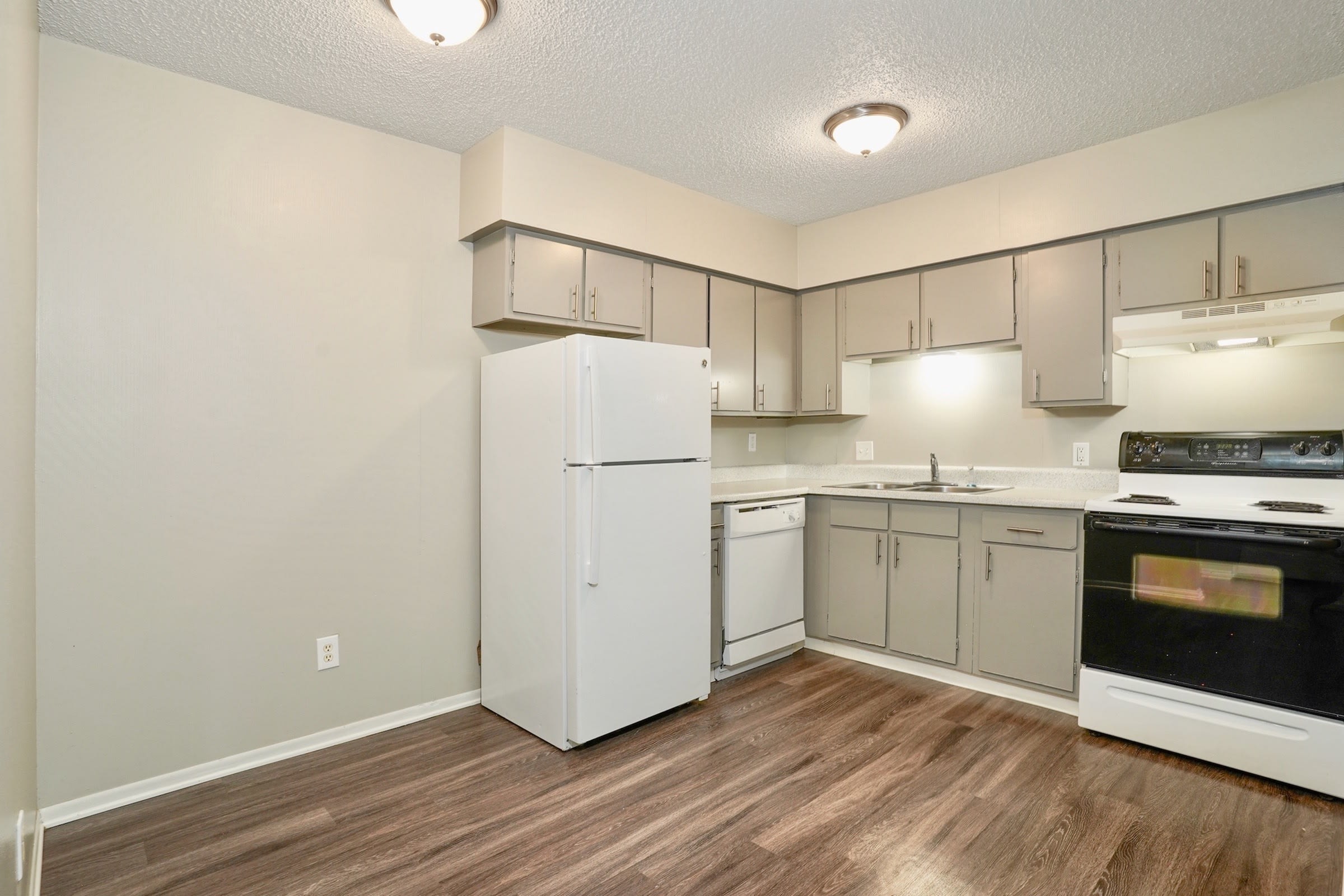 Siena Flats Apartments – photo 1