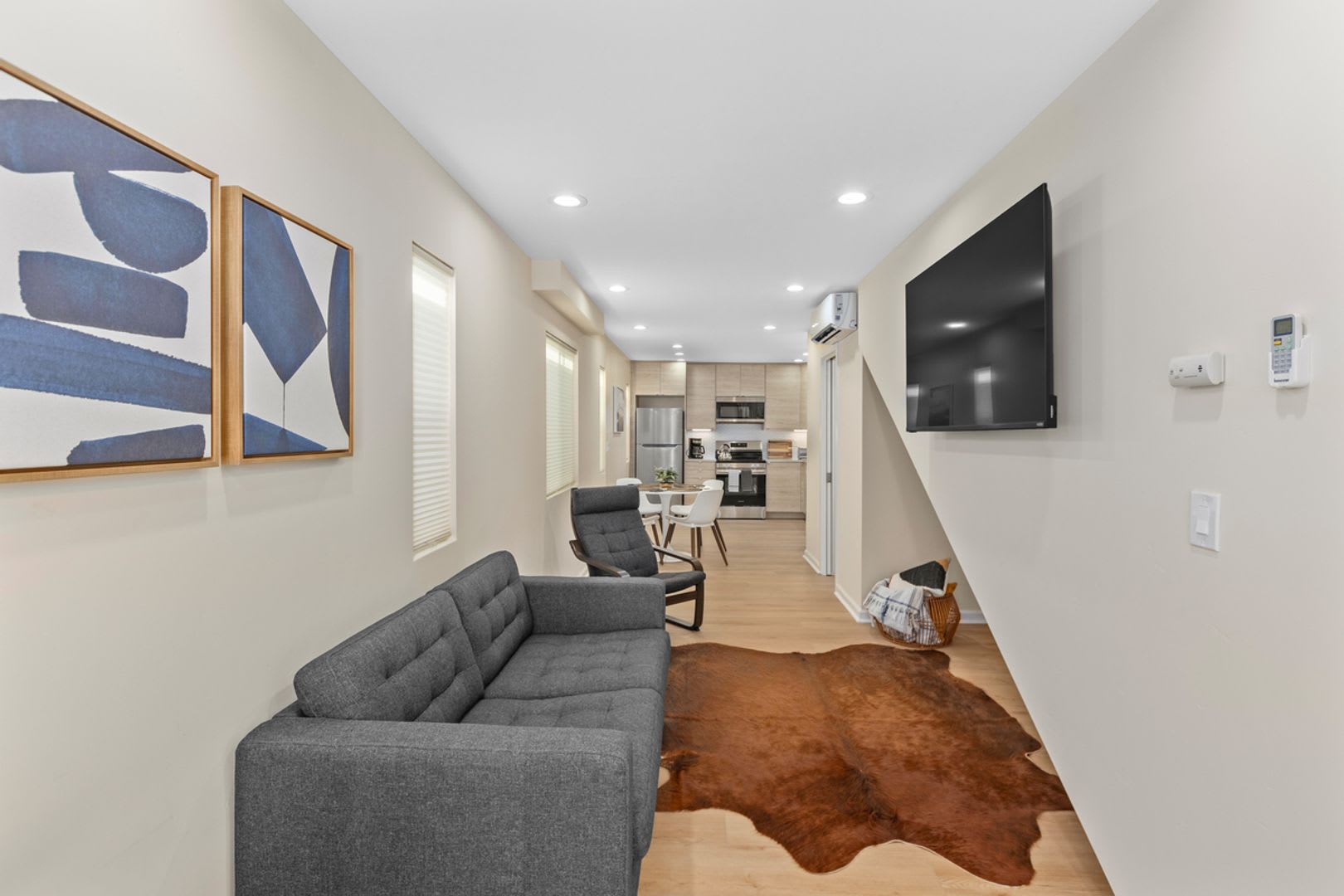 New built and fully furnished 2 bed 2. 5 baths in Point Loma – photo 3
