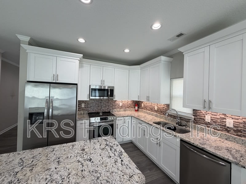 125 Charlotte – photo 5