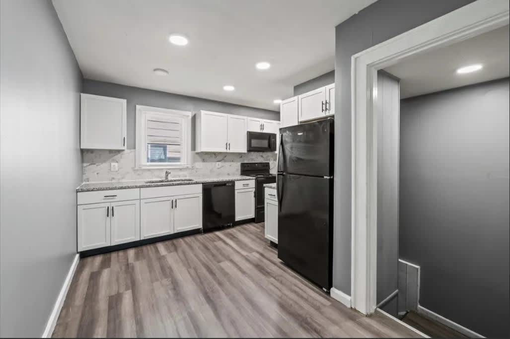 409 North Temple Avenue – photo 5