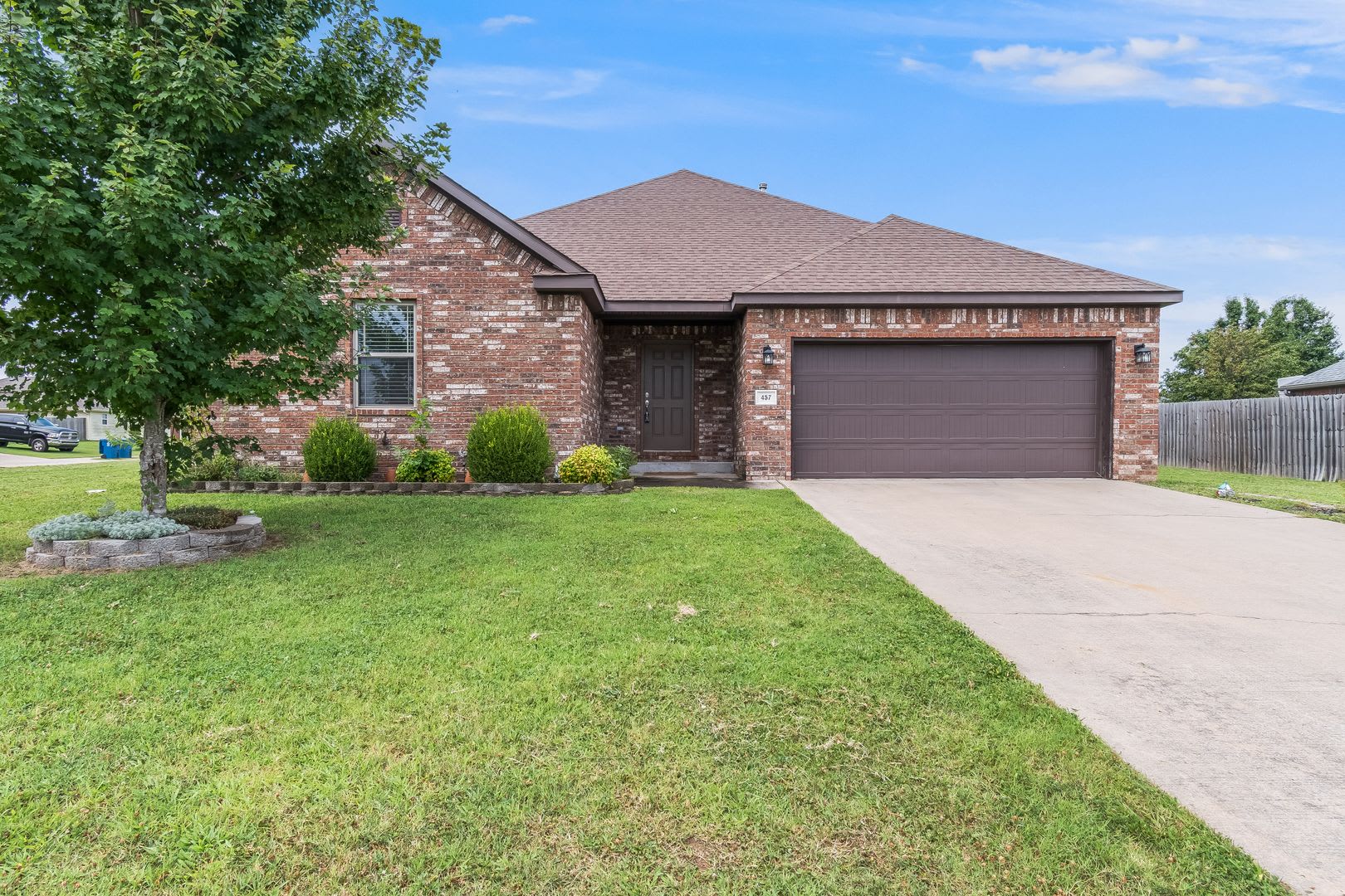 Comfortable Living in Pea Ridge: 3 Bed, 2 Bath Home – photo 2