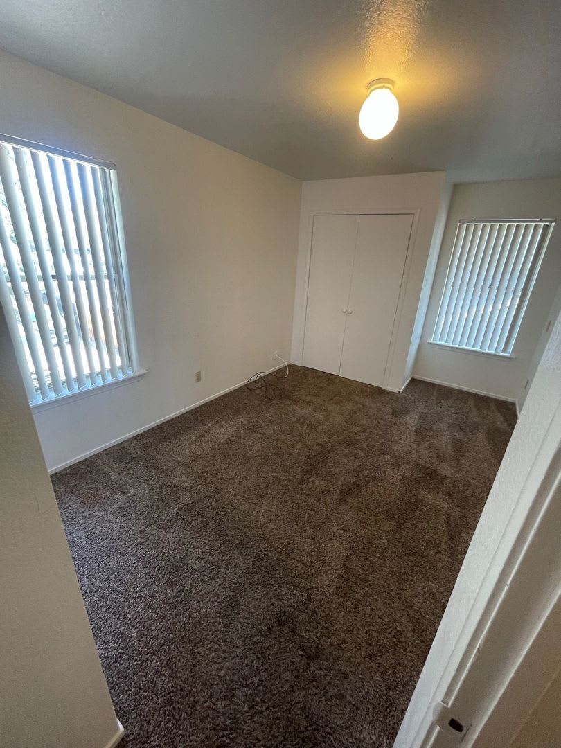 Spacious 3-Bedroom Condo at 214 A Street – Prime UC Davis location available Sept 2026 – photo 5