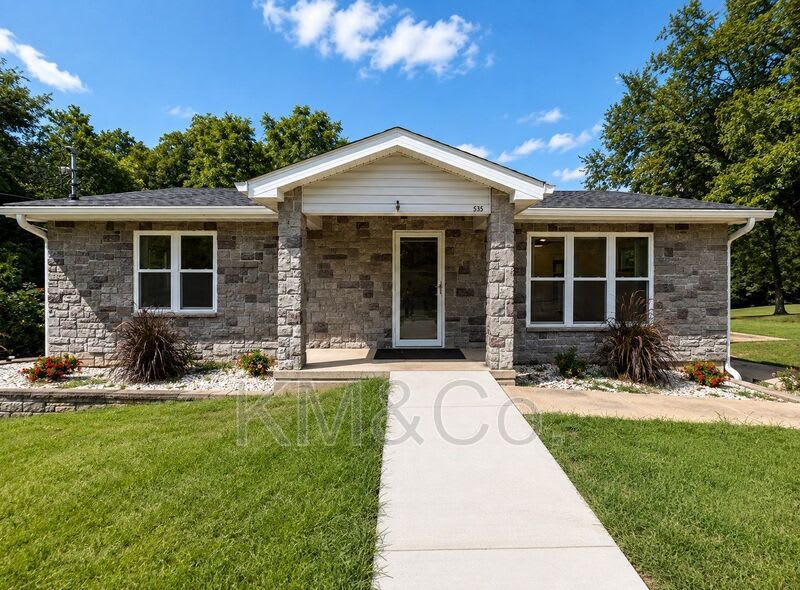 535 Elm Street – photo 1