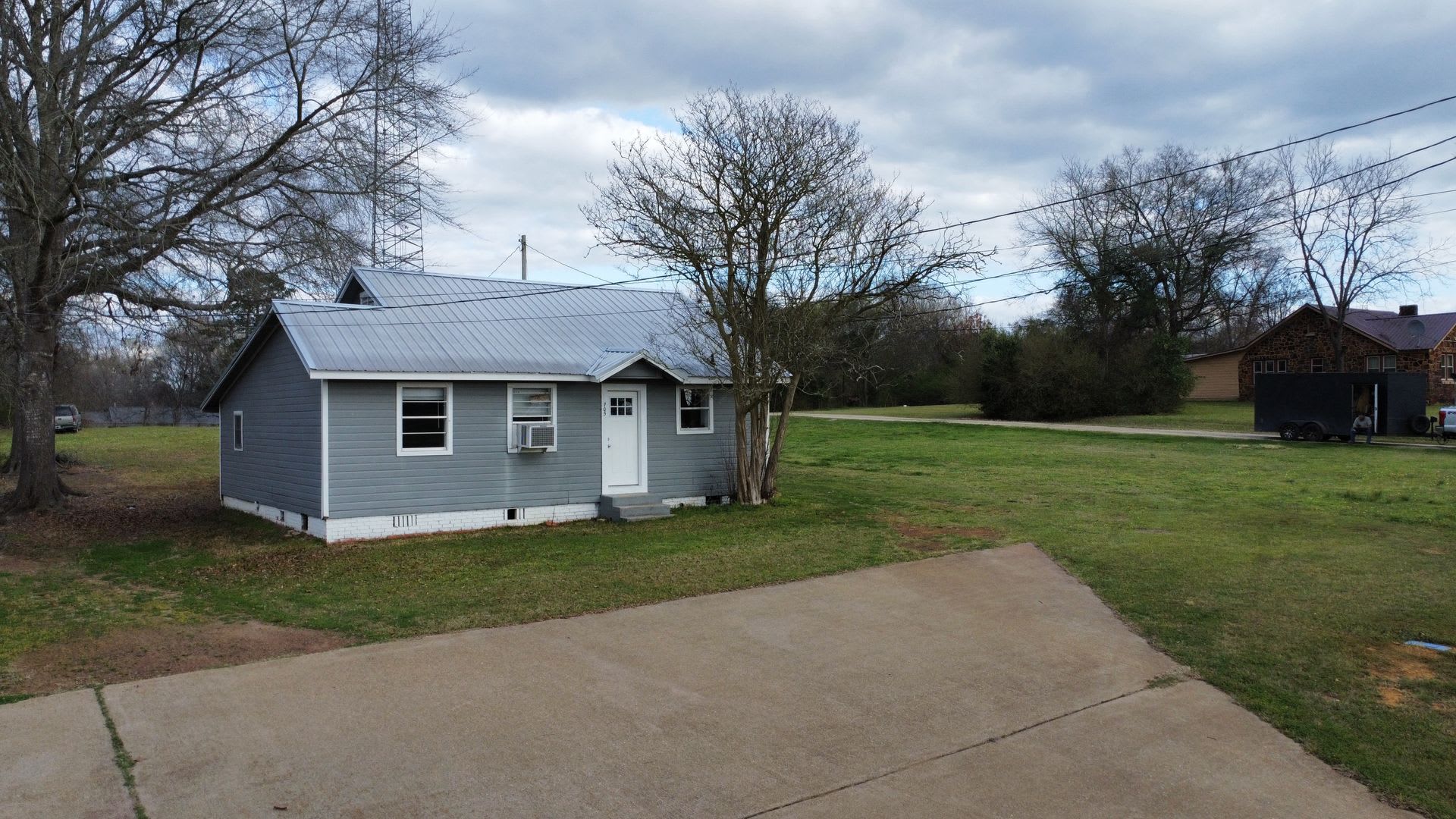 Welcome to your Fully Furnished retreat in Linden, Texas! – photo 1