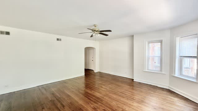 7831 South Kingston Avenue – photo 3