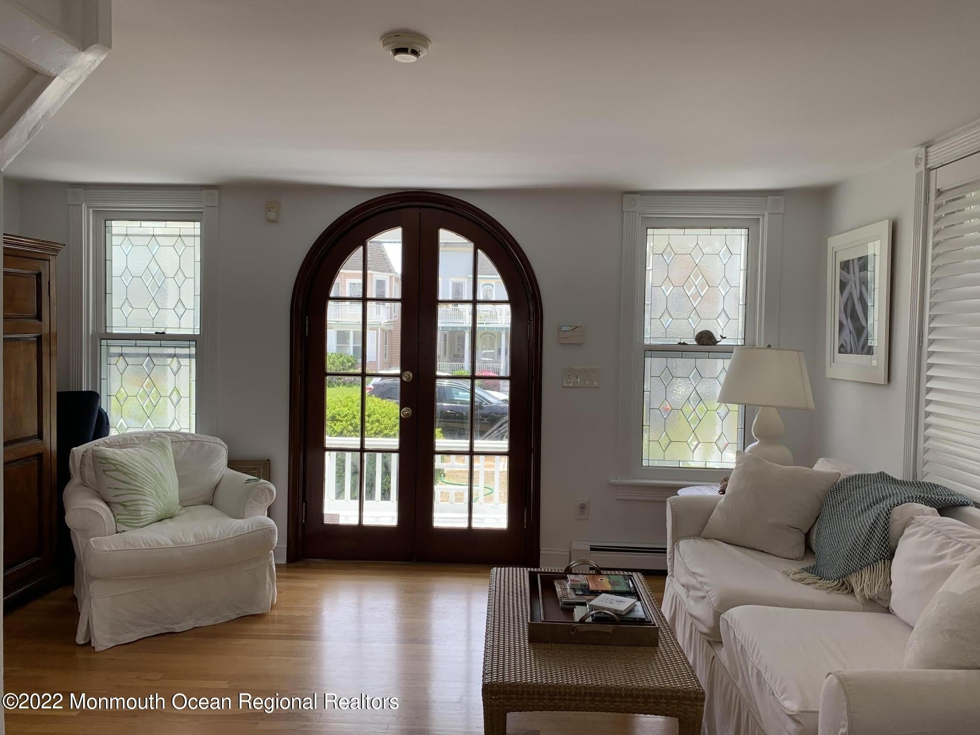 13 Heck Avenue – photo 4