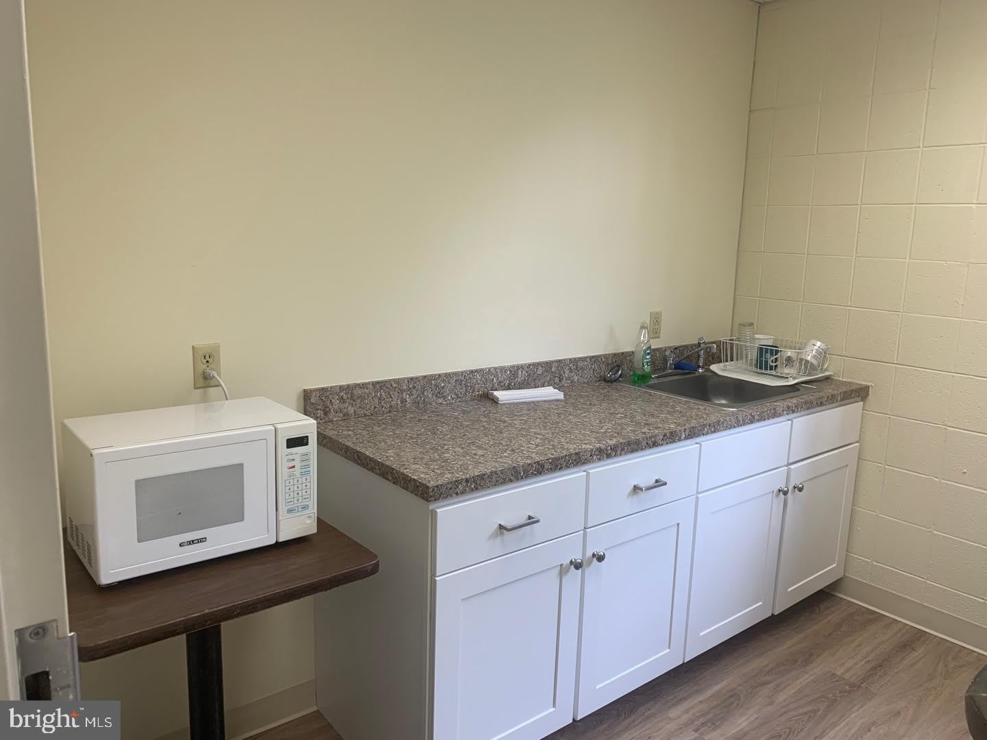 801 W STREET Road – photo 3