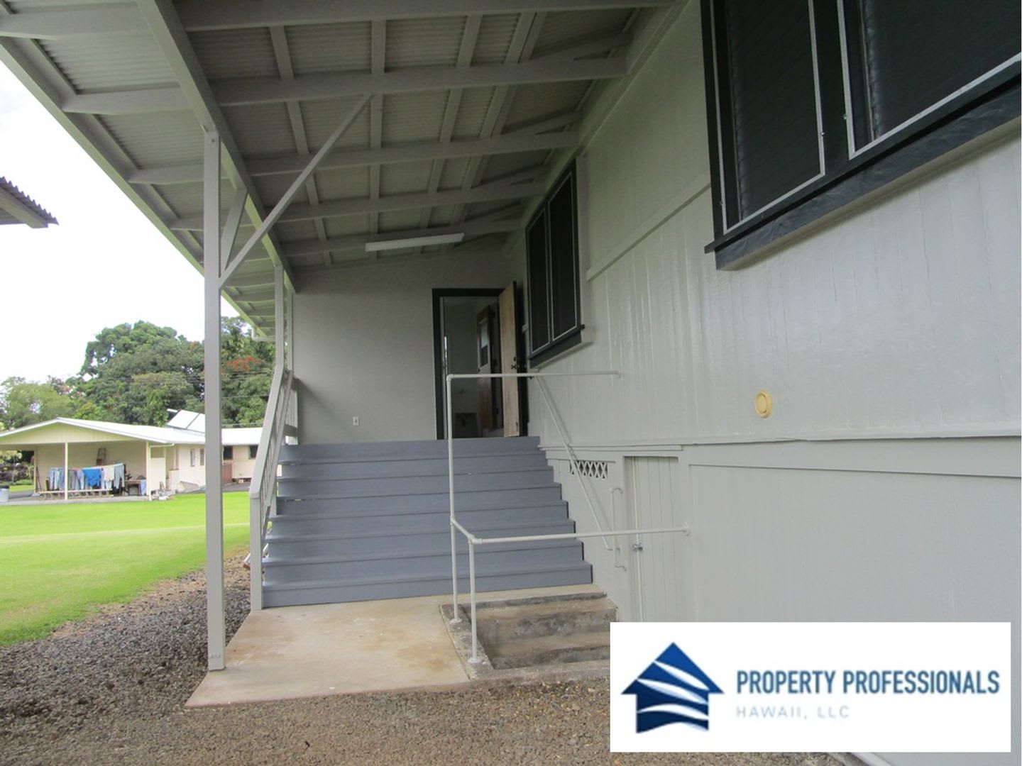 Newly Renovated home in Hilo – photo 2