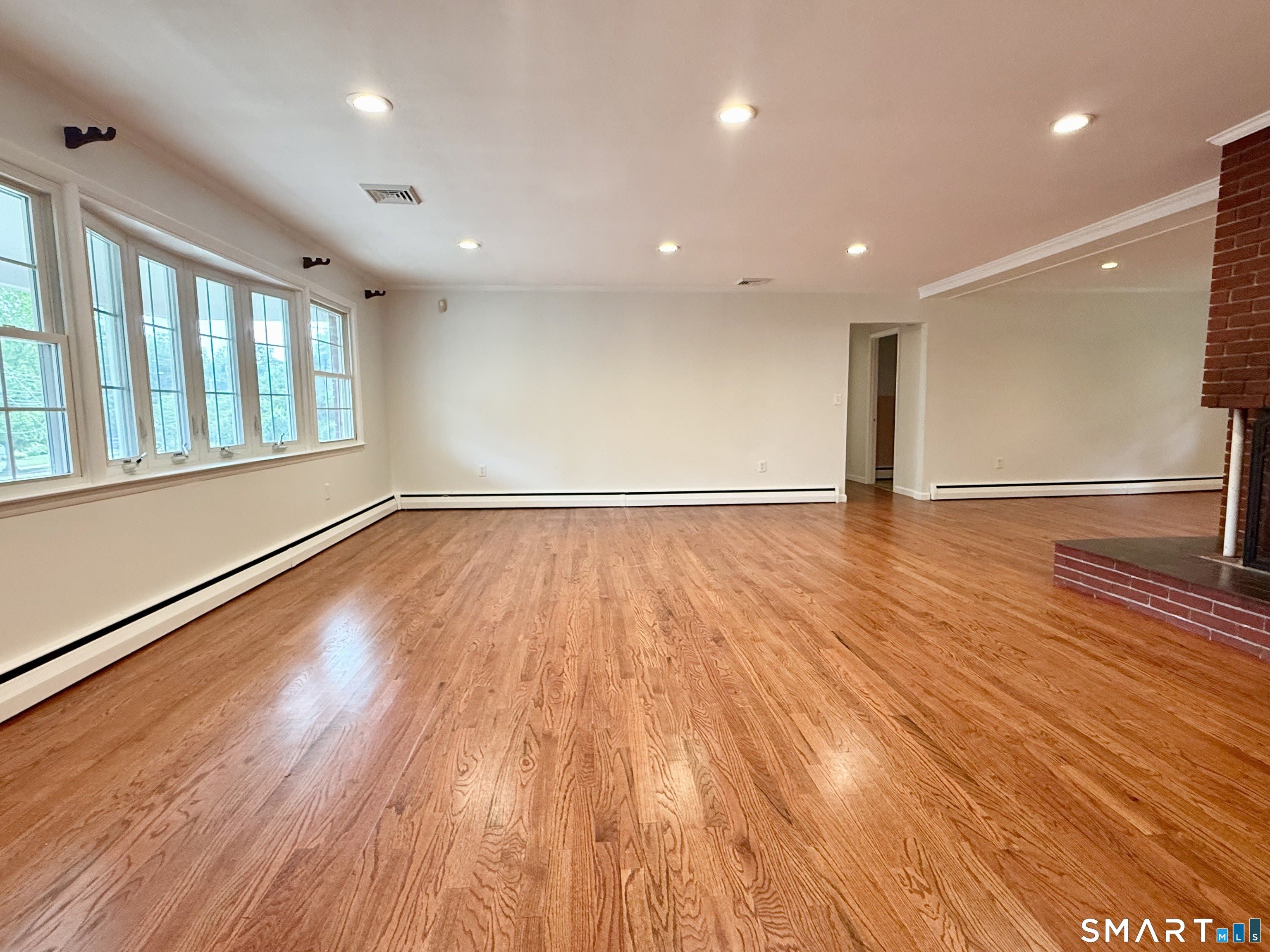 21 Byron Place – photo 2