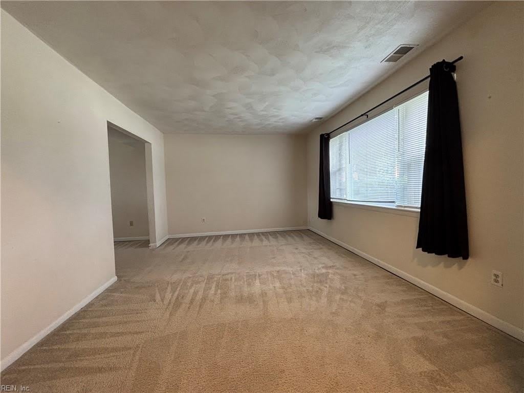 441 Woodlake Rd – photo 3