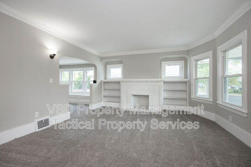 3694 E 147 St – photo 5