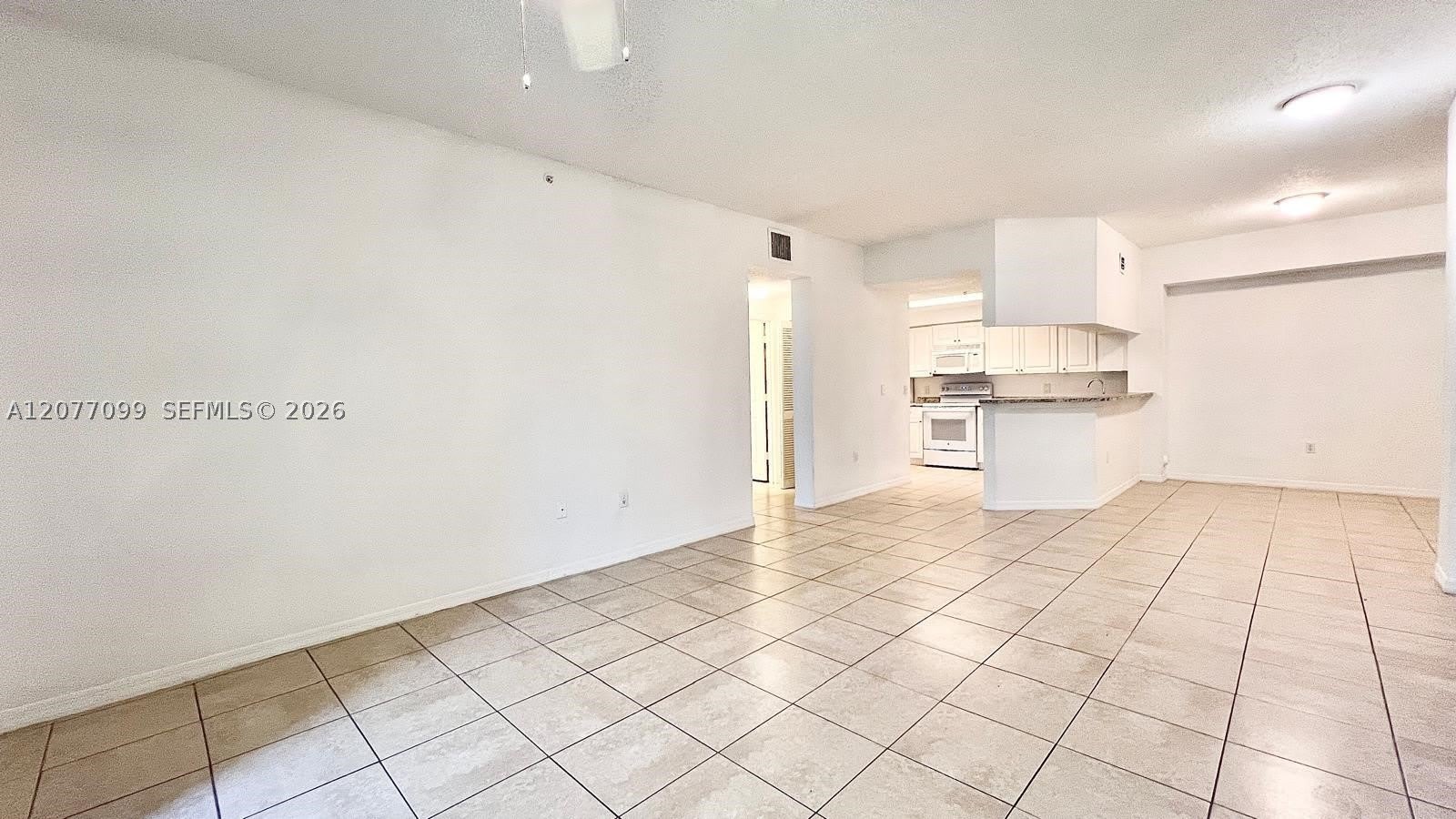 3021 Alcazar Pl – photo 4