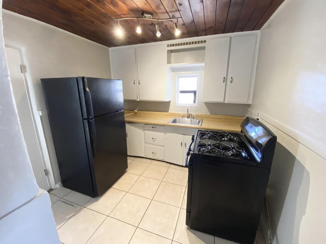 426 Headingly Avenue NW – photo 4