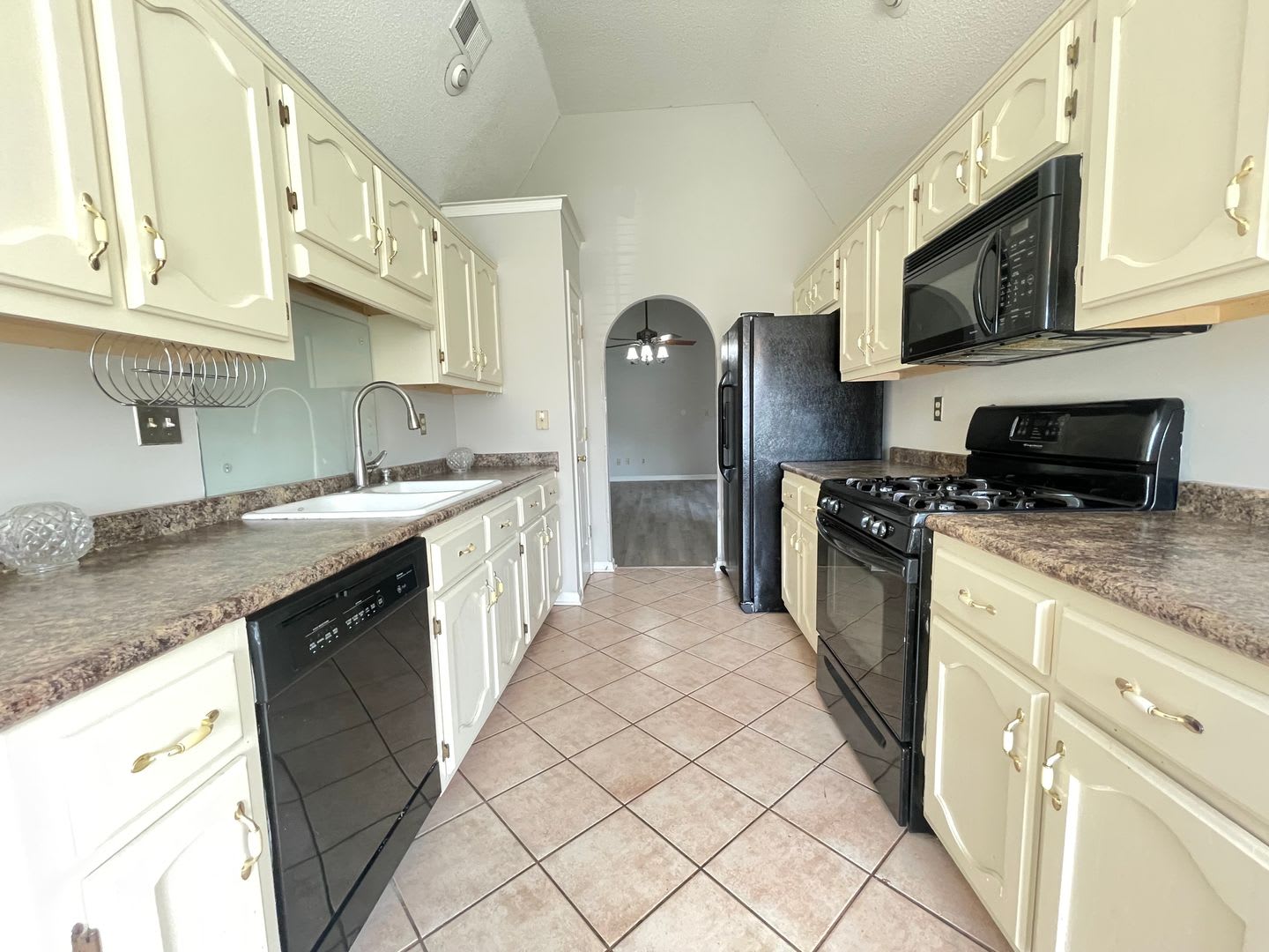 5884 Alexandria, new paint, new hardwood floors throughout! – photo 3