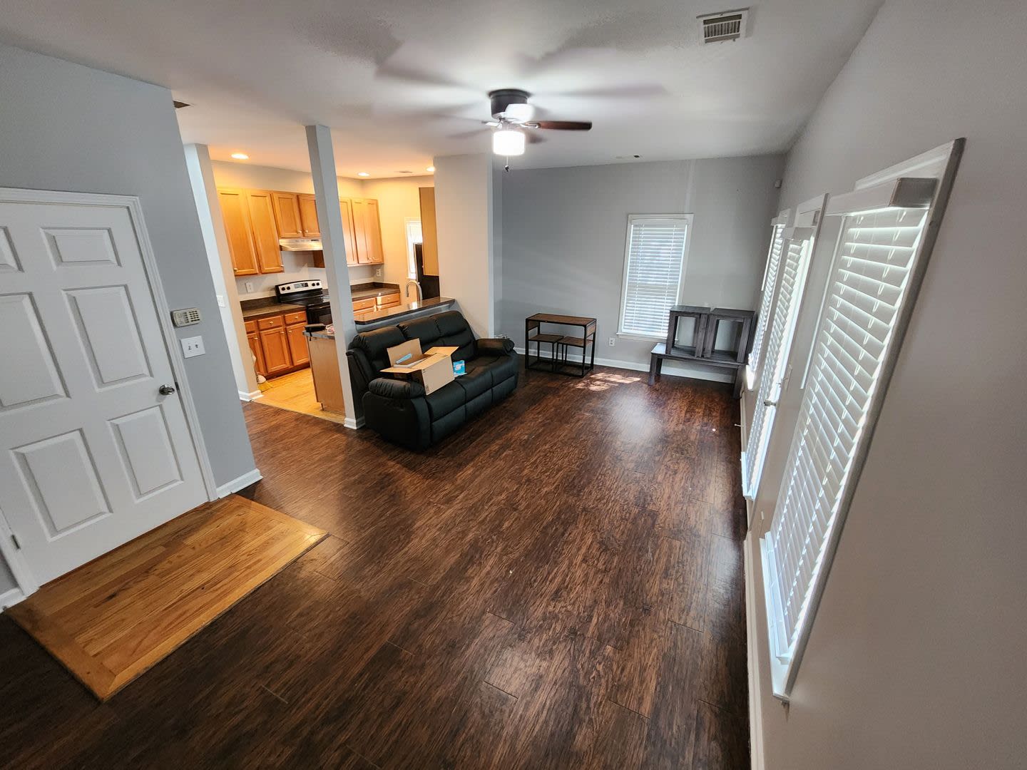Room in 3 Bedroom Home at 901 Hall St – photo 3