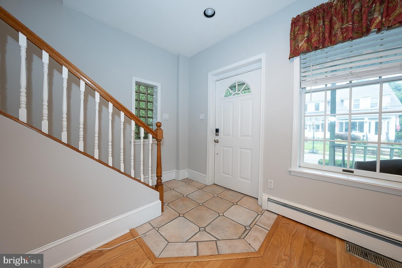 212 ELM Terrace – photo 3