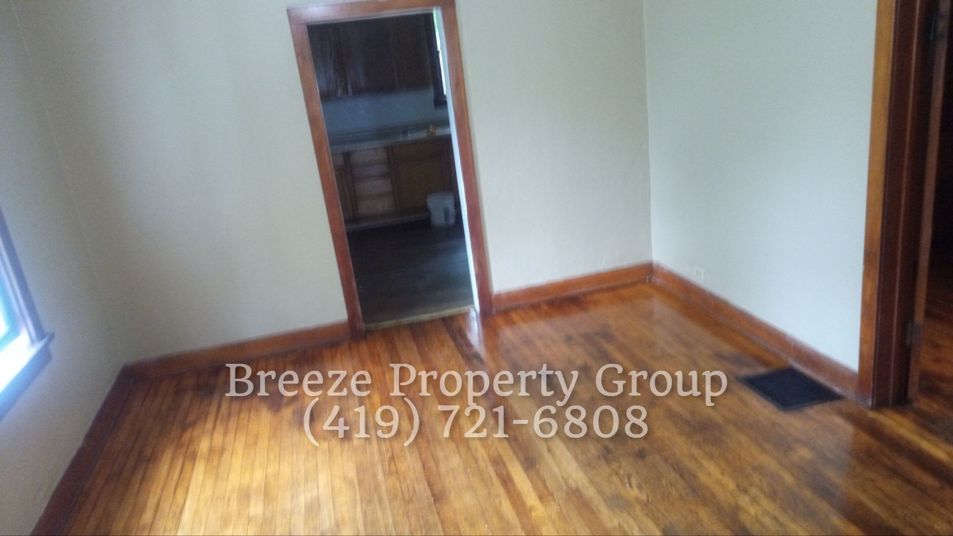 Two bedroom unit for rent in E Park St Toledo – photo 5