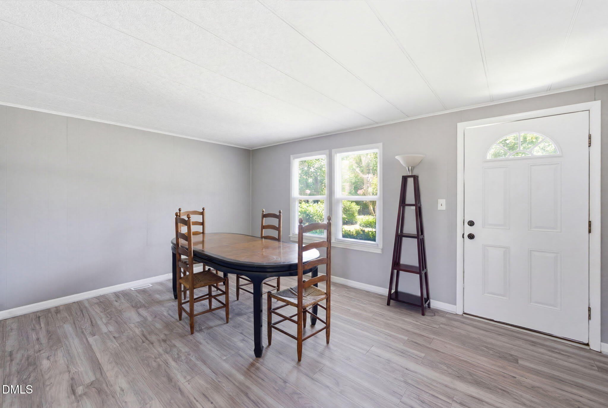 320 E Earp Street – photo 5