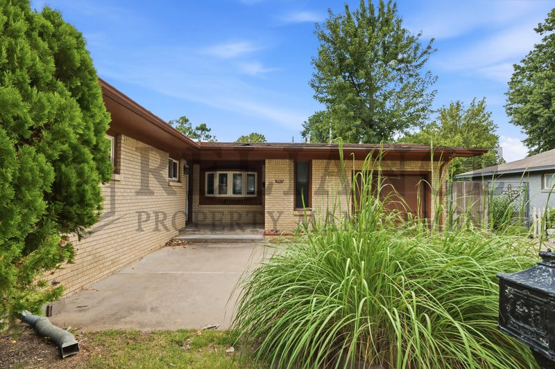 9923 West Binter Lane – photo 5